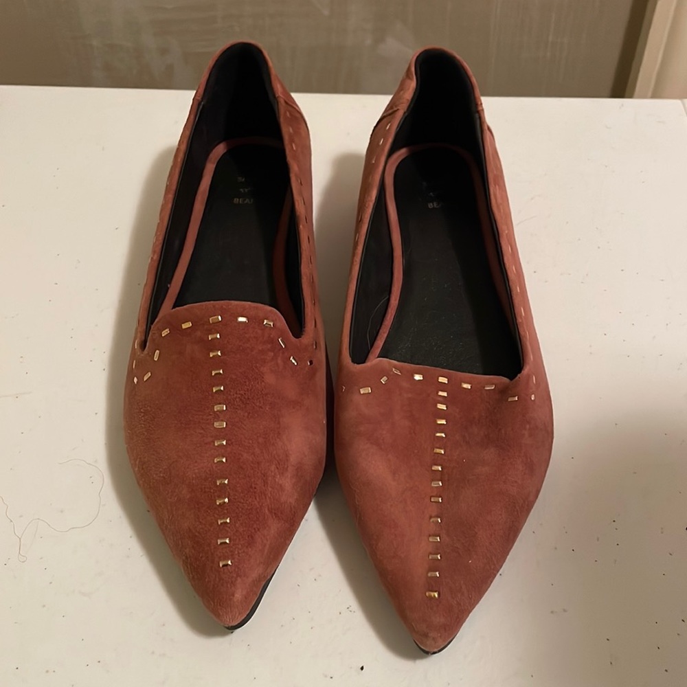Shoe the bear flats